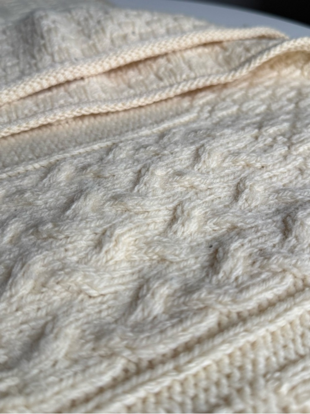 Aran Crafts Throw blanket 53"x59" Made in Ireland 100% Merino Wool Cream Knit - Picture 10 of 12